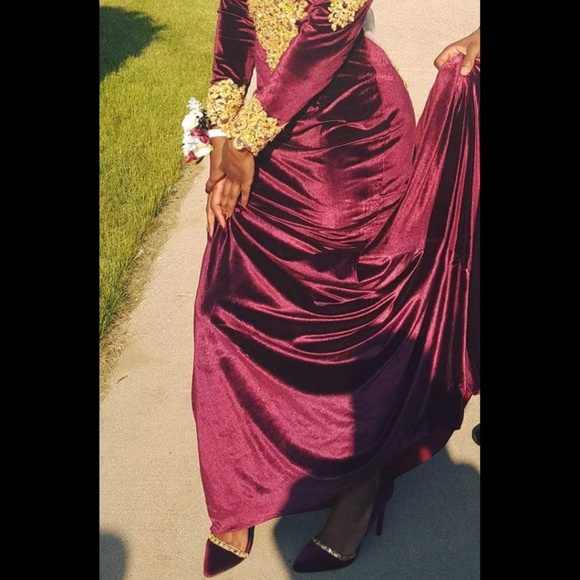 Prom dress - Picture 3 of 3